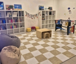 Kensington Square (D19), Retail #549277091